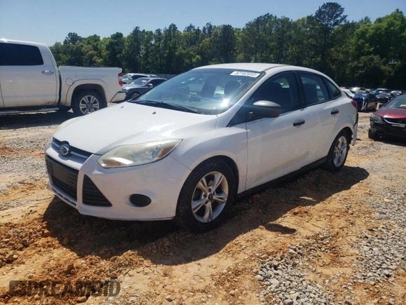 2012 Ford Focus S with VIN 1FAHP3E26CL404567, listed as a Copart auction lot 52162055 with 195,060 mi miles and Salvage Title. Bid and sale history available at DreamBid. Image 1.