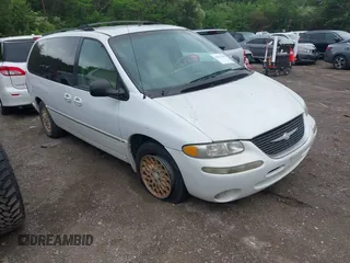 1998 Chrysler Town & Country LXi with VIN 1C4GP64L9WB664179, listed as a IAAI auction lot 42041600 with 1 mi miles. Bid and sale history available at carsss.com. Image 1.
