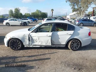 2011 BMW 3 Series 328i with VIN WBAPH5G58BNM73752, listed as a IAAI auction lot 41871258 with 120,822 mi miles and . Bid and sale history available at DreamBid. Image 13.