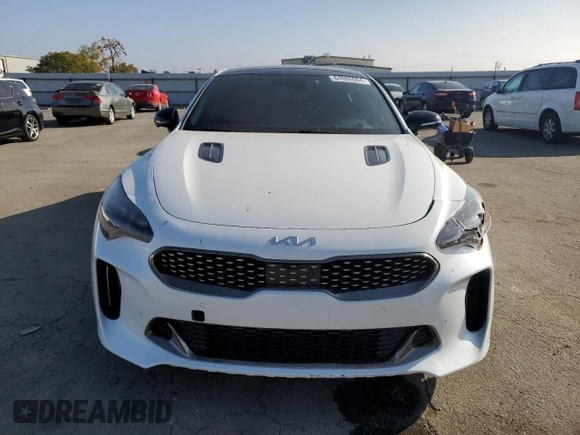 2022 Kia Stinger GT2 with VIN KNAE55LC6N6112488, listed as a Copart auction lot 84086904 with 31,244 mi miles and Salvage Title. Bid and sale history available at DreamBid. Image 5.