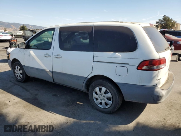 2002 Toyota Sienna CE with VIN 4T3ZF19C22U466357, listed as a Copart auction lot 74635894 with 285,291 mi miles and Clean Title. Bid and sale history available at carsss.com. Image 2.