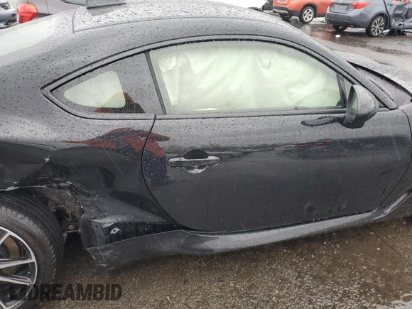 2024 Toyota 86 z VIN JF1ZNBB11R9756851, wystawiony jako Copart lot #85605944 z przebiegiem 3 935 mil mil oraz Szkoda całkowita • Salvage title. Historia ofert i sprzedaży dostępna na DreamBid. Obrazek 11.