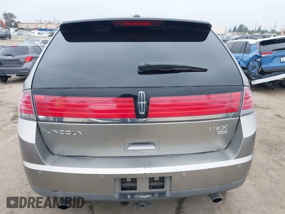 2008 Lincoln MKX z VIN 2LMDU88C08BJ36819, wystawiony jako IAAI lot #42258334 z przebiegiem 88 598 mil mil oraz . Historia ofert i sprzedaży dostępna na DreamBid. Obrazek 17.