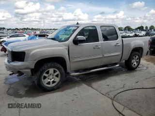 2008 GMC Sierra Denali z VIN 2GTEK638781163345, wystawiony jako Copart lot #55647755 z przebiegiem 132 428 mil mil oraz Szkody całkowita. Historia ofert i sprzedaży dostępna na DreamBid. Obrazek 1.