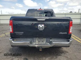2020 Ram 1500 Big Horn z VIN 1C6RRFFGXLN300261, wystawiony jako Copart lot #57476265 z przebiegiem 103 082 mil mil oraz Szkoda całkowita • Salvage title. Historia ofert i sprzedaży dostępna na DreamBid. Obrazek 6.