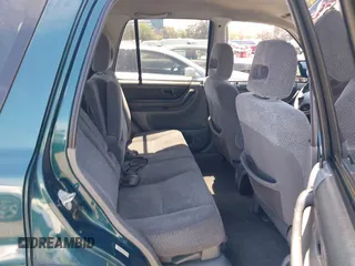 1998 Honda CR-V EX with VIN JHLRD1861WC052743, listed as a IAAI auction lot 42094346 with 232,958 mi miles. Bid and sale history available at carsss.com. Image 8.