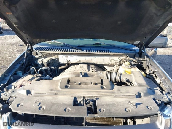 2017 Ford Expedition XLT with VIN 1FMJU1JT6HEA73634, listed as a IAAI auction lot 41847439 with 215,783 mi miles. Bid and sale history available at carsss.com. Image 10.