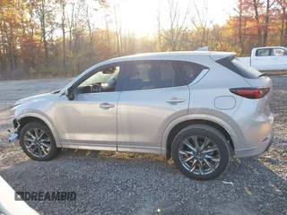 2024 Mazda CX-5 2.5 S Premium Package with VIN JM3KFBDL7R0470375, listed as a IAAI auction lot 40657155 with 8,584 mi miles. Bid and sale history available at carsss.com. Image 14.
