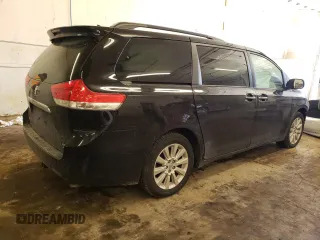 2013 Toyota Sienna XLE with VIN 5TDDK3DC4DS070167, listed as a Copart auction lot 46992565 with Not Provided miles and Salvage Title. Bid and sale history available at DreamBid. Image 3.