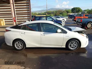 2017 Toyota Prius Two with VIN JTDKBRFUXH3549068, listed as a IAAI auction lot 41652285 with 112,044 mi miles. Bid and sale history available at carsss.com. Image 14.