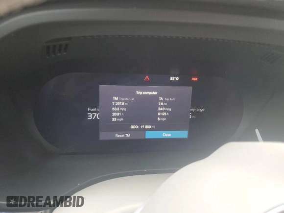 2024 Volvo XC60 Recharge Plug-In Hybrid Plus Dark Theme with VIN YV4H60DL4R1730276, listed as a Copart auction lot 82150614 with 17,300 mi miles and Salvage Title. Bid and sale history available at carsss.com. Image 9.