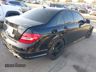 2009 Mercedes-Benz C 63 AMG with VIN WDDGF77X39F231287, listed as a IAAI auction lot 41556195 with 173,471 mi miles and . Bid and sale history available at DreamBid. Image 4.