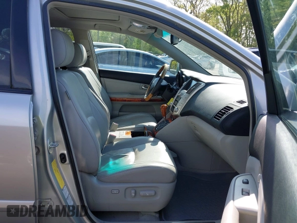 2007 Lexus RX 350 with VIN 2T2HK31U37C021663, listed as a IAAI auction lot 42084940 with 175,043 mi miles and . Bid and sale history available at DreamBid. Image 5.