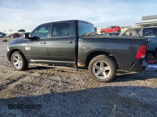 2018 Ram 1500 Express z VIN 3C6RR7KG3JG203310, wystawiony jako Copart lot #82222274 z przebiegiem 84 017 mil mil oraz Szkoda całkowita • Salvage title. Historia ofert i sprzedaży dostępna na DreamBid. Obrazek 2.