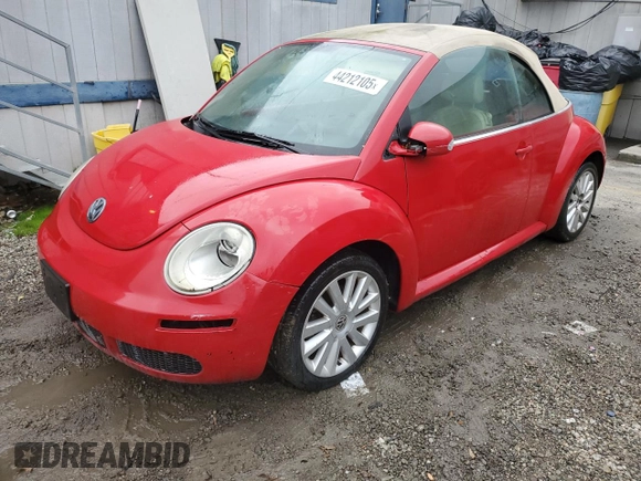 2008 Volkswagen Beetle SE with VIN 3VWRG31Y88M403738, listed as a Copart auction lot 44212105 with 126,926 mi miles and Clean title. Bid and sale history available at DreamBid. Image 1.