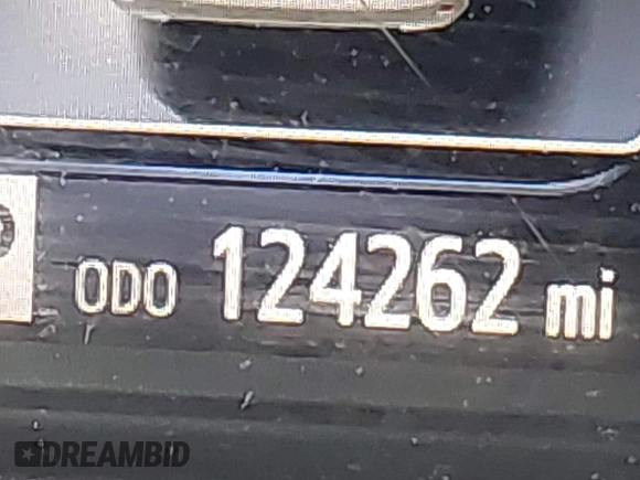 2018 Toyota Sienna XLE Auto Access Seat with VIN 5TDYZ3DC8JS916681, listed as a IAAI auction lot 42257674 with 124,262 mi miles and . Bid and sale history available at DreamBid. Image 15.