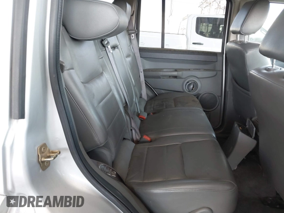 2006 Jeep Commander z VIN 1J8HH48K76C329934, wystawiony jako IAAI lot #41528939 z przebiegiem 180 006 mil mil oraz . Historia ofert i sprzedaży dostępna na DreamBid. Obrazek 8.