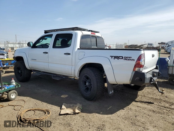 2014 Toyota Tacoma with VIN 3TMLU4EN7EM144839, listed as a Copart auction lot 52728065 with 32,610 mi miles and Salvage Title. Bid and sale history available at DreamBid. Image 2.