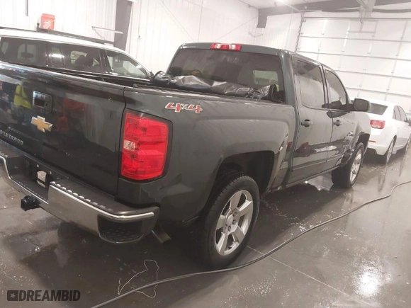 2017 Chevrolet Silverado 1500 LT with VIN 3GCUKREC2HG248616, listed as a IAAI auction lot 41664739 with 195,954 mi miles. Bid and sale history available at carsss.com. Image 4.