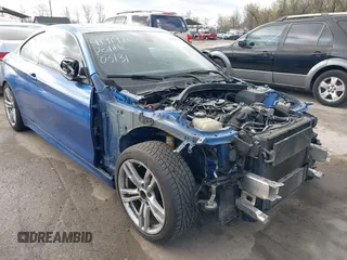 2014 BMW 4 Series 435i xDrive z VIN WBA3R5C59EK189019, wystawiony jako IAAI lot #41919215 z przebiegiem 236 908 mil mil oraz . Historia ofert i sprzedaży dostępna na DreamBid. Obrazek 19.