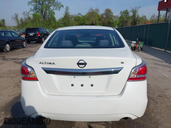 2015 Nissan Altima S with VIN 1N4AL3AP4FN388442, listed as a IAAI auction lot 42107172 with 113,354 mi miles and . Bid and sale history available at carsss.com. Image 16.