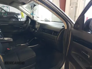 2020 Mitsubishi Outlander ES with VIN JA4AD2A30LZ039923, listed as a IAAI auction lot 42384741 with 107,955 mi miles and . Bid and sale history available at DreamBid. Image 5.