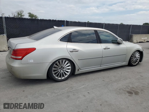 2014 Hyundai Equus Signature with VIN KMHGH4JHXEU082883, listed as a Copart auction lot 53679875 with 115,359 mi miles and Non Repairable. Bid and sale history available at DreamBid. Image 3.