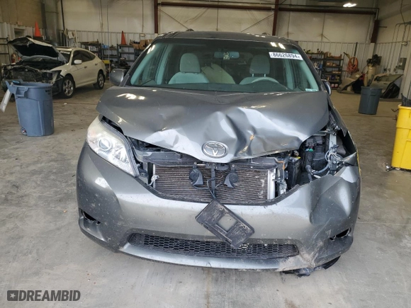 2011 Toyota Sienna LE AAS with VIN 5TDKK3DC7BS137168, listed as a Copart auction lot 86626894 with 138,056 mi miles and Clean Title. Bid and sale history available at carsss.com. Image 5.