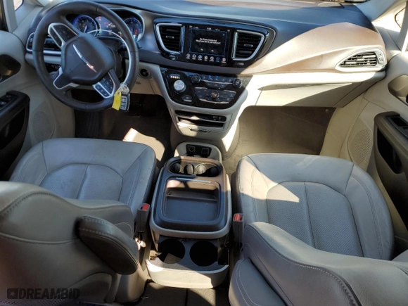 2018 Chrysler Pacifica Touring L with VIN 2C4RC1BG1JR102848, listed as a Copart auction lot 47889755 with 68,474 mi miles and Salvage Title. Bid and sale history available at carsss.com. Image 8.