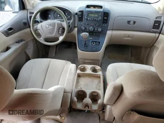 2006 Kia Sedona LX with VIN KNDMB233X66070866, listed as a Copart auction lot 71335794 with 242,416 mi miles and Salvage Title. Bid and sale history available at carsss.com. Image 8.