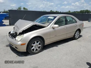 2002 Mercedes-Benz C 230/260/280/320 z VIN WDBRF61J32F155270, wystawiony jako Copart lot #58742125 z przebiegiem 148 035 mil mil oraz Szkoda całkowita • Salvage title. Historia ofert i sprzedaży dostępna na DreamBid. Obrazek 1.