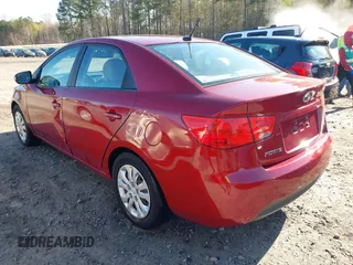 2010 Kia Forte EX z VIN KNAFU4A22A5302042, wystawiony jako IAAI lot #41875786 z przebiegiem 236 529 mil mil oraz . Historia ofert i sprzedaży dostępna na DreamBid. Obrazek 3.