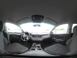 2020 Kia Sorento LX z VIN 5XYPG4A33LG680825, wystawiony jako IAAI lot #42357206 z przebiegiem 88 359 mil mil oraz . Historia ofert i sprzedaży dostępna na DreamBid. Obrazek 18.