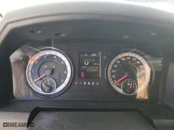 2019 Ram 1500 Classic Tradesman with VIN 3C6JR6DT3KG621739, listed as a Copart auction lot 43614015 with 202,253 mi miles and Non Repairable. Bid and sale history available at carsss.com. Image 9.