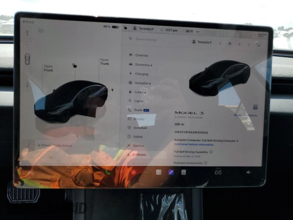 2025 Tesla Model 3 Long Range z VIN 5YJ3E1EA3SF974534, wystawiony jako Copart lot #53025525 z przebiegiem 228 mil mil oraz Szkoda całkowita • Salvage title. Historia ofert i sprzedaży dostępna na DreamBid. Obrazek 9.