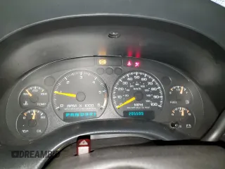 2001 Chevrolet Blazer LT with VIN 1GNCS13W71K106813, listed as a Copart auction lot 48734085 with 205,599 mi miles and Salvage title. Bid and sale history available at DreamBid. Image 9.