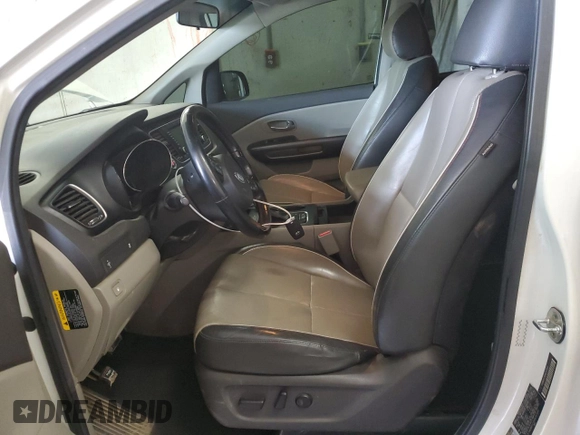 2017 Kia Sedona LX with VIN KNDMB5C16H6247061, listed as a Copart auction lot 86694334 with 219,427 mi miles and Salvage Title. Bid and sale history available at carsss.com. Image 7.