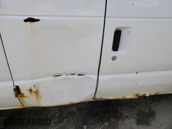 2011 Ford Econoline Passenger XL with VIN 1FBNE3BL1BDA64595, listed as a Copart auction lot 54395194 with 190,180 mi miles and Non Repairable. Bid and sale history available at carsss.com. Image 11.