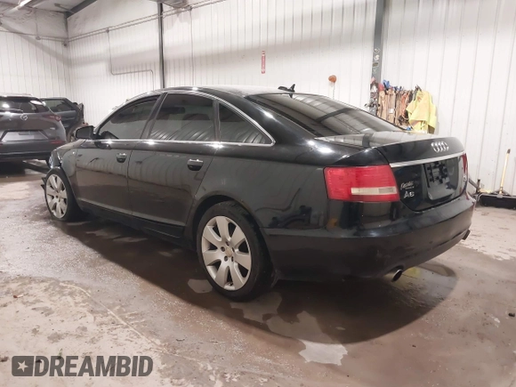 2005 Audi A6 with VIN WAUDG74F35N087226, listed as a IAAI auction lot 40581574 with 214,241 mi miles. Bid and sale history available at carsss.com. Image 3.