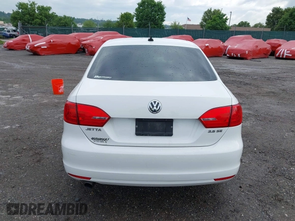 2011 Volkswagen Jetta SE с VIN 3VWBZ7AJ2BM395052, выставлен на аукционе IAAI как лот 42333569 с пробегом 148 986 миль миль и . История ставок и продаж доступна на DreamBid. Изображение 17.