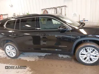 2024 GMC Acadia FWD Elevation z VIN 1GKENKKS8RJ183273, wystawiony jako IAAI lot #41683336 z przebiegiem 9 623 mil mil oraz . Historia ofert i sprzedaży dostępna na DreamBid. Obrazek 13.