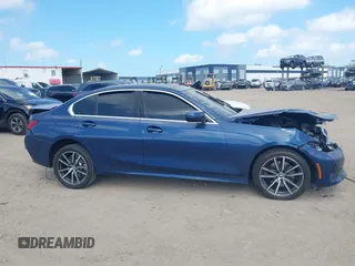 2021 BMW 3 Series 330i with VIN 3MW5R1J05M8B71660, listed as a IAAI auction lot 41923054 with 37,636 mi miles. Bid and sale history available at carsss.com. Image 13.