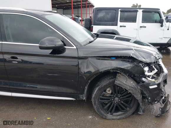 2018 Audi Q5 Premium Plus with VIN WA1BNAFY6J2228095, listed as a IAAI auction lot 41365264 with 75,191 mi miles. Bid and sale history available at carsss.com. Image 18.