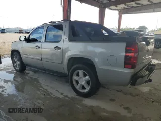 2007 Chevrolet Avalanche LT w/2LT with VIN 3GNEC12J97G224793, listed as a Copart auction lot 70092464 with 147,643 mi miles and Clean Title. Bid and sale history available at carsss.com. Image 2.