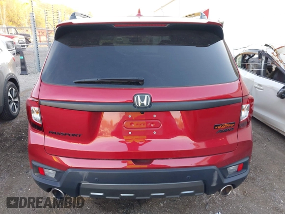 2022 Honda Passport TrailSport with VIN 5FNYF8H61NB015883, listed as a IAAI auction lot 40662061 with 19,212 mi miles and . Bid and sale history available at DreamBid. Image 15.