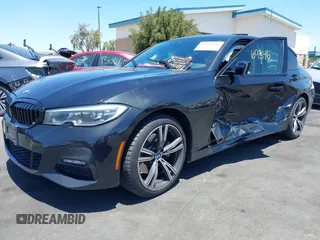 2020 BMW 3 Series 330i с VIN 3MW5R1J00L8B27239, выставлен на аукционе IAAI как лот 42269346 с пробегом 55 822 миль миль и . История ставок и продаж доступна на DreamBid. Изображение 2.