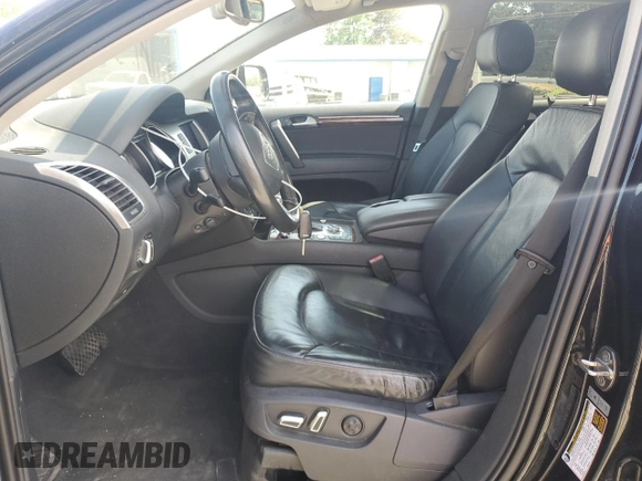 2015 Audi Q7 Premium Plus z VIN WA1LGAFE2FD017606, wystawiony jako Copart lot #54393905 z przebiegiem 203 023 mil mil oraz Czysty tytuł • Clean title. Historia ofert i sprzedaży dostępna na DreamBid. Obrazek 7.