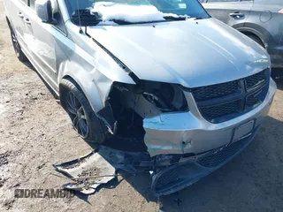 2016 Dodge Grand Caravan SE with VIN 2C4RDGBG7GR252195, listed as a IAAI auction lot 41415977 with 199,453 mi miles and . Bid and sale history available at DreamBid. Image 6.