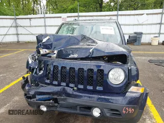 2017 Jeep Patriot High Altitude with VIN 1C4NJPFAXHD211657, listed as a IAAI auction lot 42326340 with 53,561 mi miles and . Bid and sale history available at DreamBid. Image 12.