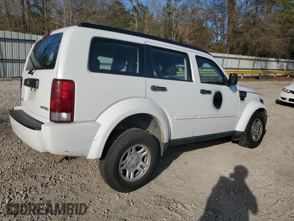 2011 Dodge Nitro SE z VIN 1D4PT2GK3BW584020, wystawiony jako Copart lot #47412585 z przebiegiem 83 790 mil mil oraz Szkoda całkowita • Salvage title. Historia ofert i sprzedaży dostępna na DreamBid. Obrazek 3.